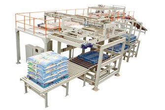 生產(chǎn)廠家如何根據(jù)自己的情況選擇高位碼垛機或低位碼垛機？